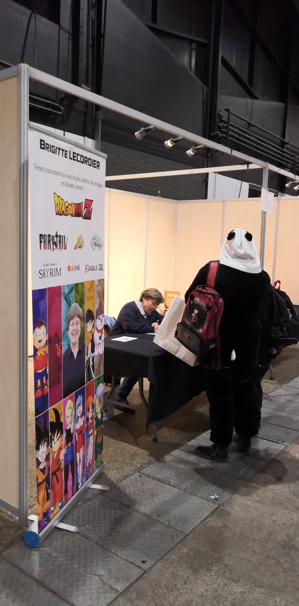 La voix de notre enfance <a href="/LecordierB/">Brigitte Lecordier</a> nous fait l'honneur d'être parmi nous, venez lui faire un coucou ! pic.x.com/O4FW5BjFRD