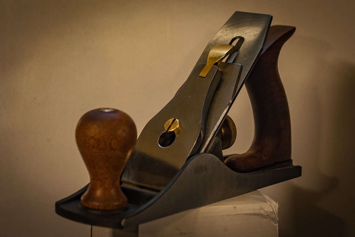 IndyWoodworker's tweet photo. Soba Industries, India's number one maker of hand tools, has come up  with a bedrock hand plane which is the first of its kind in this  country. More in my blog.. #bedrock #handplane #woodworking https://t.co/yyGUvZfDW9