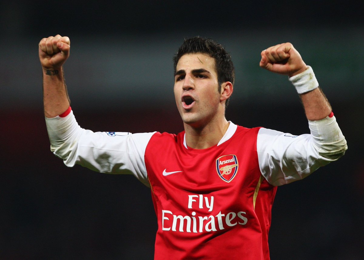 PureFootball_co's tweet image. Peak Cesc = One of the best midfielders I’ve seen. Took the number 4 shirt over from Vieira at 18 and showed us a new breed of midfielder. Captain at 21. 59 goals + 92 assists in 306 apps. Some hate him but I’ll always appreciate his time at #AFC

Happy Birthday @cesc4official 🎉