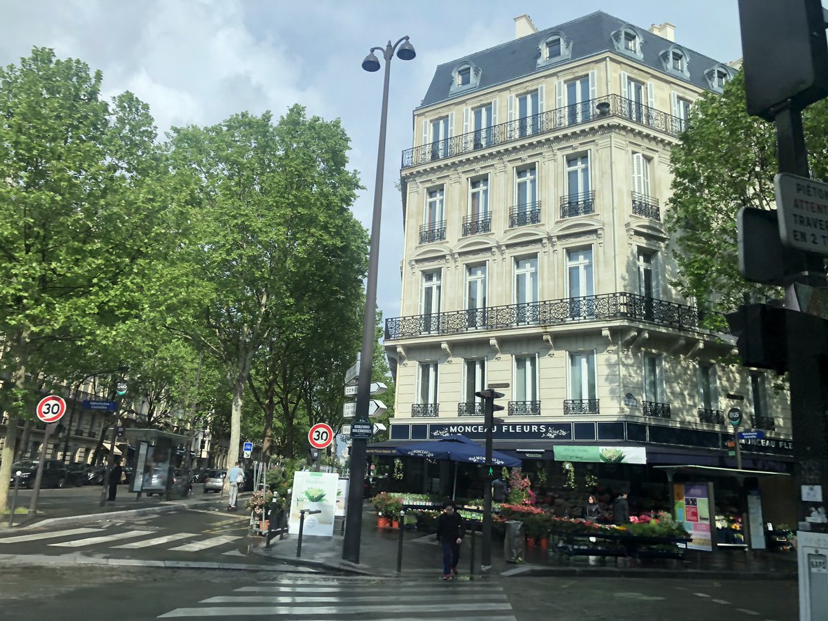 𝐑𝐨𝐬𝐞𝐦𝐢𝐧𝐭. tweet media