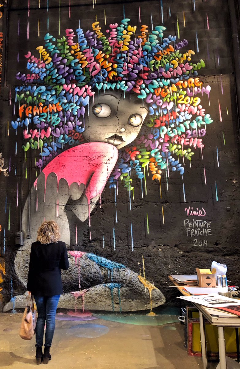 Blandine_42's tweet image. Hier soir j’ai eu le plaisir de découvrir la 1ère édition du #peinturefraichefestival  
dédié au #streetart à la halle Debourg à #Lyon !
C’est jusqu’au 12 mai et je vous conseille vivement d’y aller 🙌😍
@villedelyon @OnlyLyon @grandlyon #onlylyon