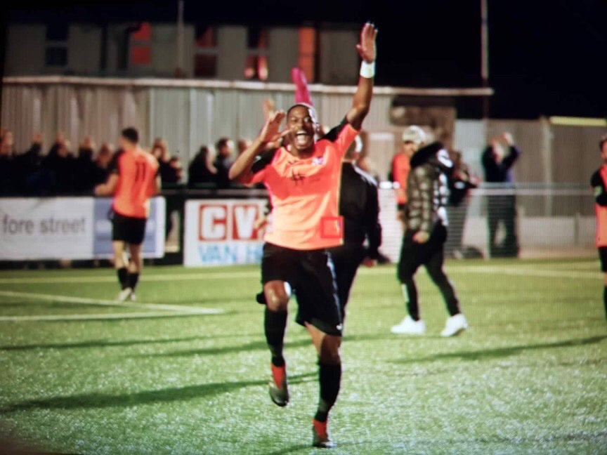 tonbridgeangels's tweet photo. Hey @Folkesy29 #Project800 was a success, can we make it with #Project1200? https://t.co/pczZWSGdNj