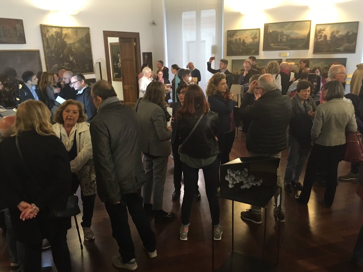 max_zzi's tweet photo. Fino al 30 giugno la mostra di scultura contemporanea #attesa con opere di 10 artisti alla Pinacoteca Provinciale di #Salerno a cura di Giada Caliendo ed Elena Cantori @EContemporary una bella collaborazione tra #Trieste e #Salerno 
#ilovemyjob https://t.co/pQEcgjdf0c