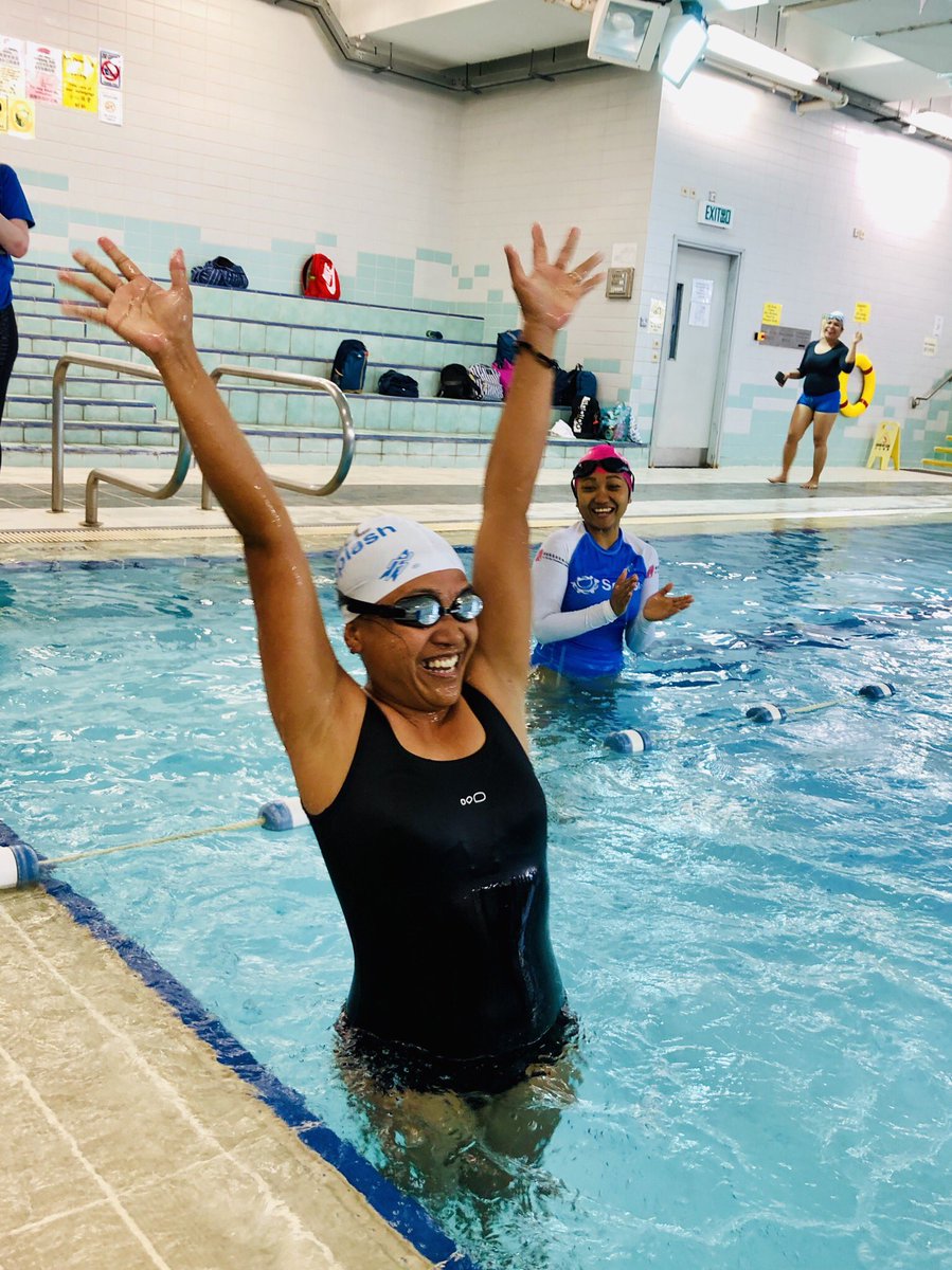 libbyjalex's tweet photo. No better way to spend a Saturday afternoon.  #adultswimlessons #migrantworkers #learntoswim #splashlove #splashasia #domesticworkers https://t.co/pe8GfaiwZa