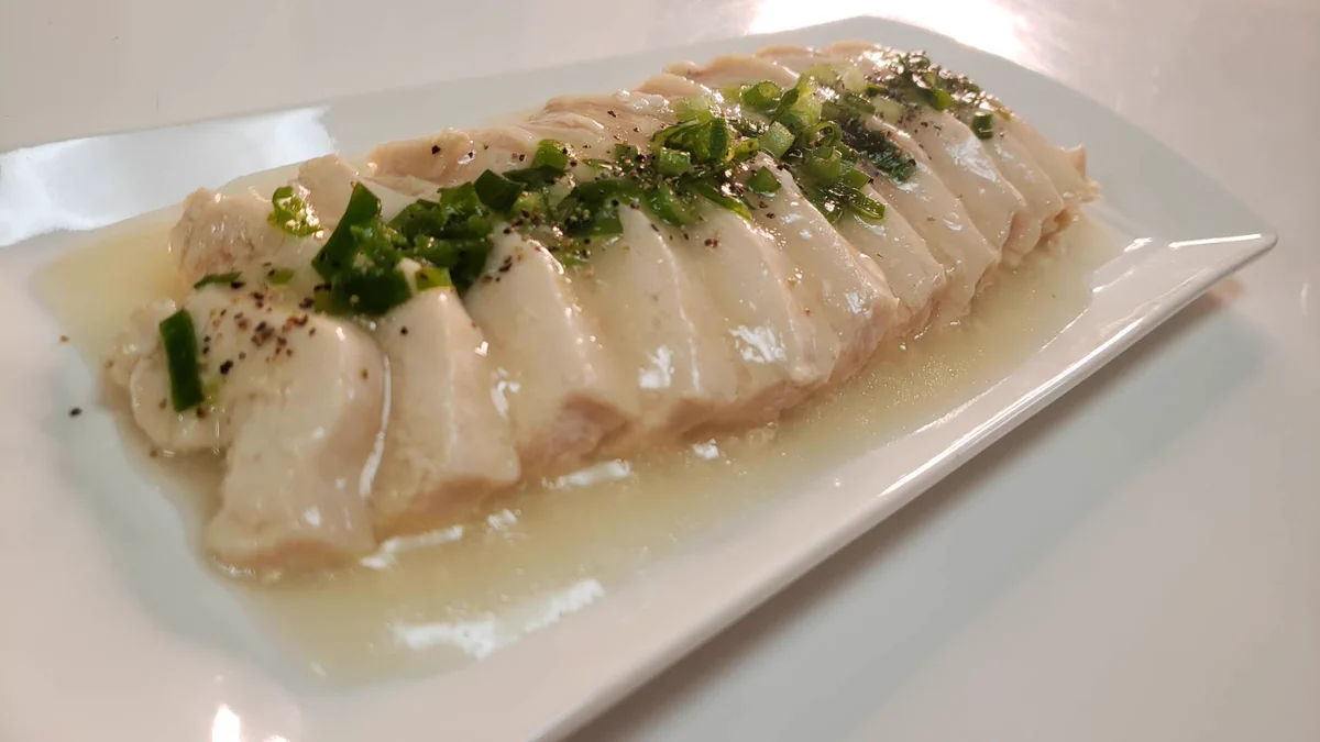 むね肉を美味しく変身させる！！リュウジさんのレモン蒸し鶏のレシピ！！