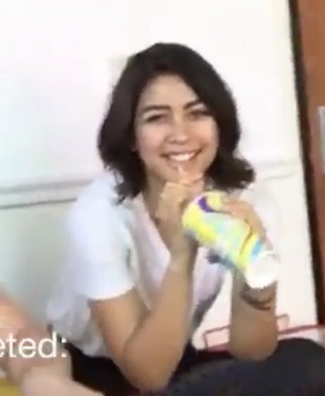 passionatedaya's tweet image. here’s some pictures of lulu smiling in case anyone is having a bad day