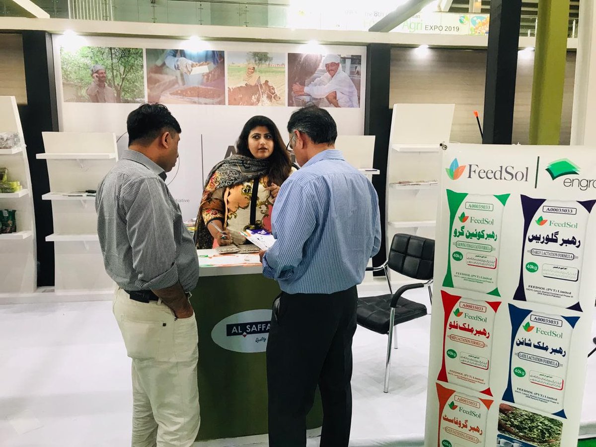 FeedSol's tweet photo. PRESIDENT OF KISAN ITTEHAD VISITED FEEDSOL STALL AT DAWN FOOD AND AGRI EXPO-DAY 1 

It was great to see so much interest of visitors towards stall of FeedSol.
more then 300 individuals visited the FeedSol stall on Day-1. Dr. Anam is providing consultancy regarding animal health https://t.co/fMjvFdiAlE