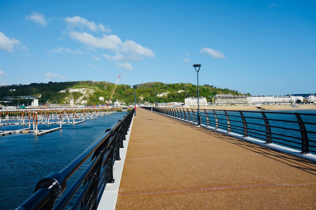 Major milestone for @Port_of_Dover £250m #WesternDocksRevival with the opening of #Dover Marina Pier, bringing new public realm as part of the transformation of #Dover Waterfront #InvestInDover @VSBW_JV @VisitDover @destdover @VisitKent @southeastlep