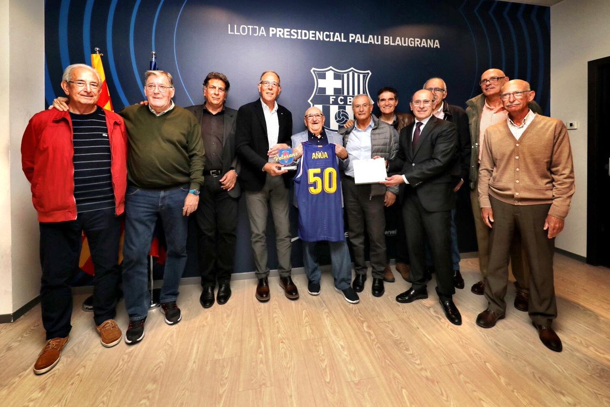 baskonia - Xabier Añua será homenajeado durante el descanso del FC Barcelona-Kirolbet Baskonia D5tQEqfXkAA-1C4
