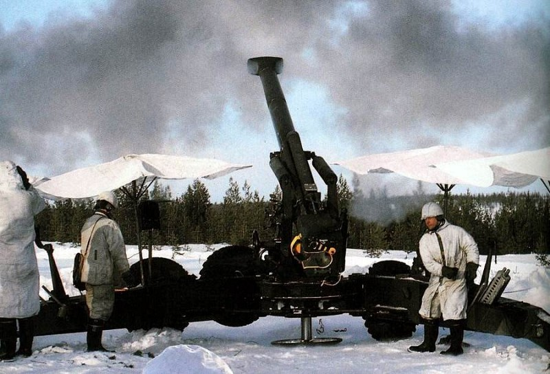 Some snippets from "Tykistö taistelee tulellaan" book, (Artillery fights with its fire).
-Tactical fires is supporting the operation at that moment and for that light RL batteries, regional units' artillery, mortars, AT units, organic FOs, target designation from recce,