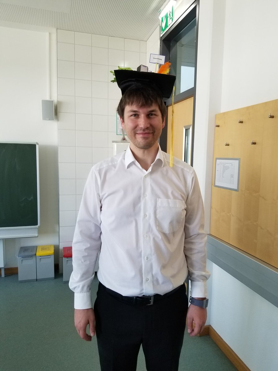 shane_mcintosh's tweet photo. Congratulations, Dr. @Mitschiiii! https://t.co/RdkEZiJXVa