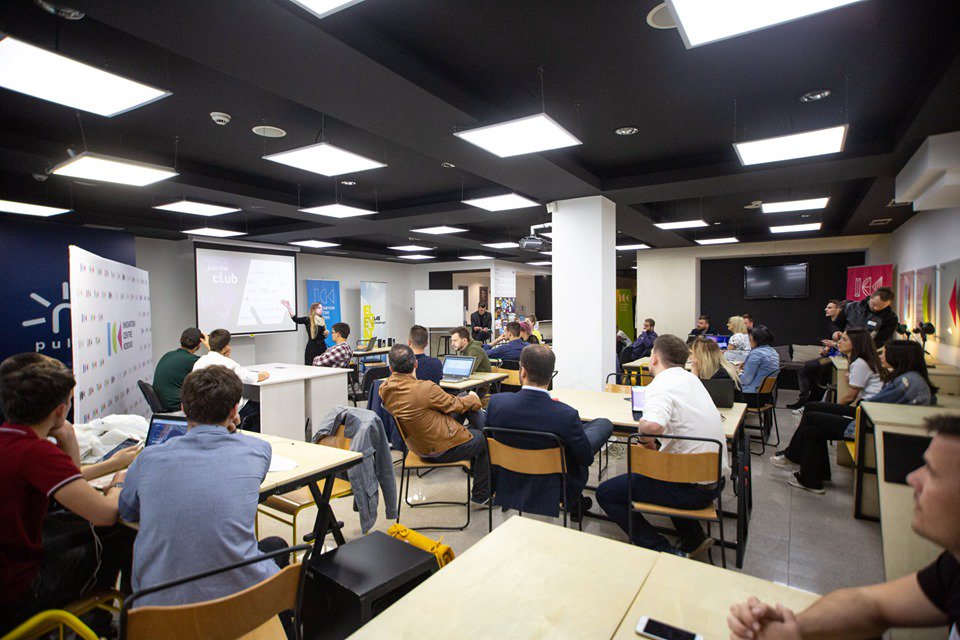 ICKosovo's tweet image. Inspiring young entrepreneurs into action with the 2nd edition of #StartupLive @startuplive in #Prishtina.