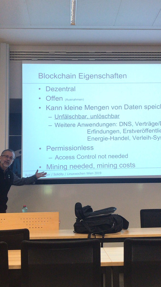 Mantas 🇱🇹🇦🇹🇪🇺 (@mantasbandonis) on Twitter photo Great talk by Robert Matzinger from @FHBurgenland about #Blockchain & #SmartContracts <a href="/pydaysvienna/">PyDays Vienna 🐍</a> #PyDays19 <a href="/linuxwochen/">Linuxwochen Wien</a> Great talk by Robert Matzinger from @FHBurgenland about #Blockchain & #SmartContracts <a href="/pydaysvienna/">PyDays Vienna 🐍</a> #PyDays19 <a href="/linuxwochen/">Linuxwochen Wien</a>
