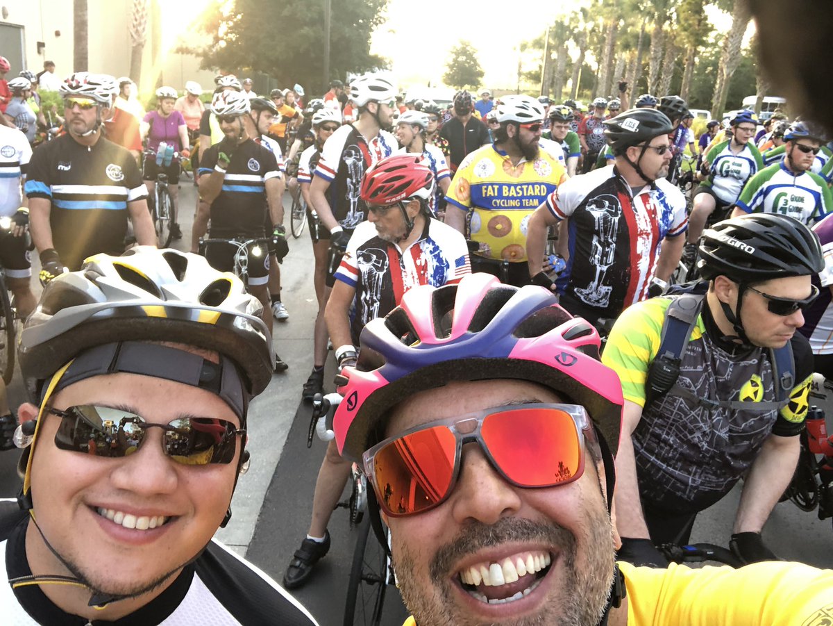 thereallexlugo's tweet photo. #bikems https://t.co/PKCozIQKG2
