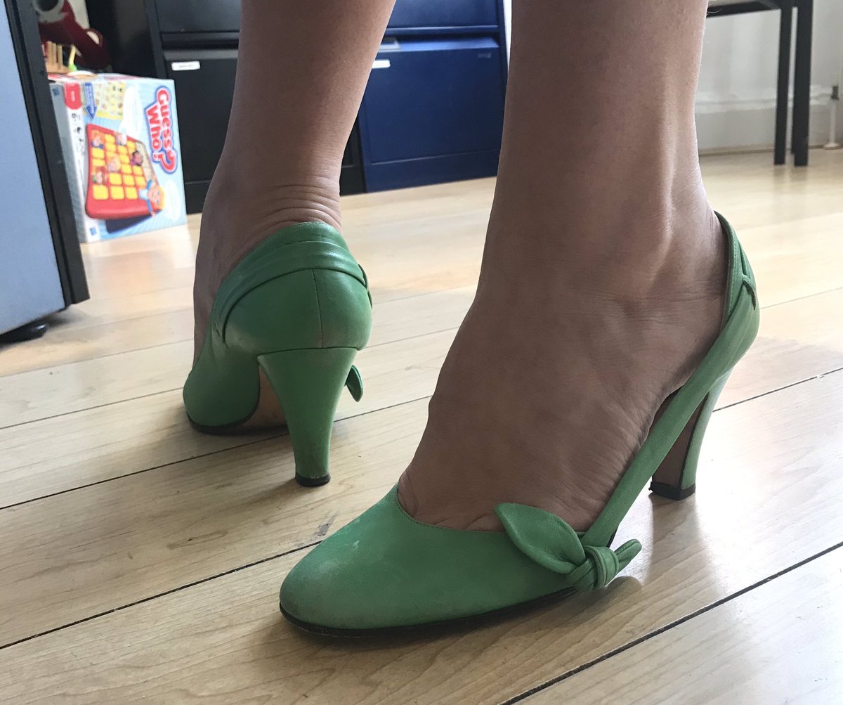 EmmaSupple's tweet photo. Saturday clinic #shoeoftheday love these @Hobbs_London shoes - often great designs #SuppleArches #podiatry @Supplefeet https://t.co/6k8nJ9Ekgr
