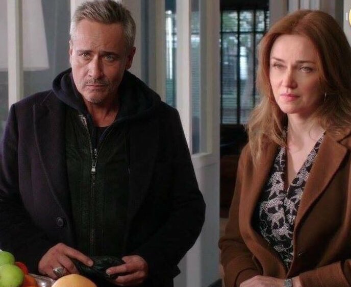 tinivellisfans's tweet image. #AliceNeversQuizz #Question6 
Lors d’une enquête que découvre Fred a propos d’Alice ,elle a ...?
#AliceNevers #MarineDelterme #JmTinivelli 
⬇️⬇️⬇️⬇️⬇️⬇️⬇️⬇️⬇️⬇️