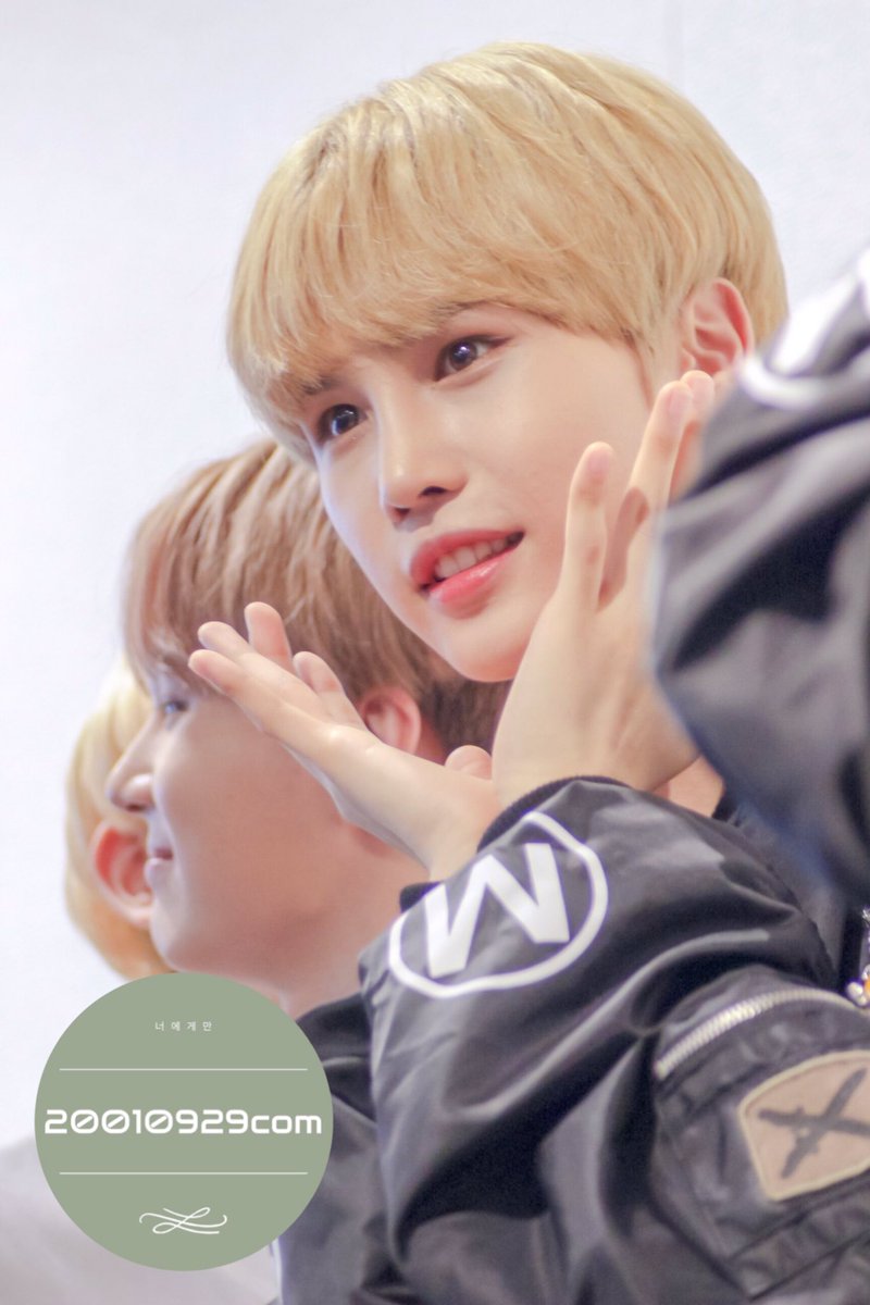 20010929com's tweet photo. 190330 1부

나의선물. 나의제일사랑하는사람.

#14U #원포유 #ワンフォーユー
#건 #gun #ゴン #거니
.
♡ @14U_official_  @14U_JP ♡ https://t.co/tkSjLpZYP4