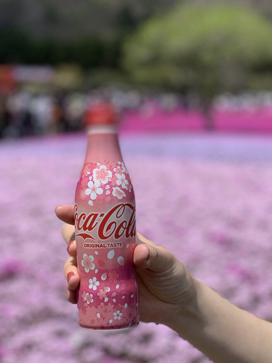 AfGgh0h8sqic4tp's tweet photo. 芝桜祭すごい人だった😱💦
芝桜とても綺麗で天気も良く
とても気持ちが良かったです🥰🌸
ただ、富士山に雲がかかってしまったのは残念…😩‼️
でも
GW満喫しました☺️❤️

#GW #ゴールデンウイーク #富士芝桜まつり2019 #富士山 #芝桜 https://t.co/nFmXhXZuZe