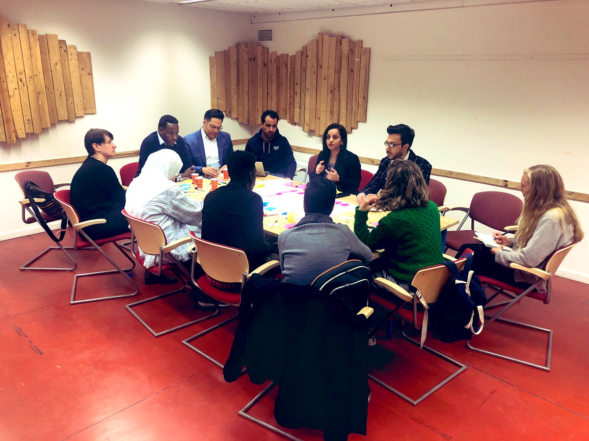 Summit organizer <a href="/nooranila/">anila noor</a> facilitates a discussion during the first session. #globalrefugeesummit #newvoices4eu #connectnow <a href="/iwomenconnector/">New Women Connectors</a>