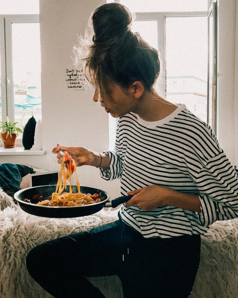 Es Sábado, y que mejor plan que comer en la cama. 🙃😏