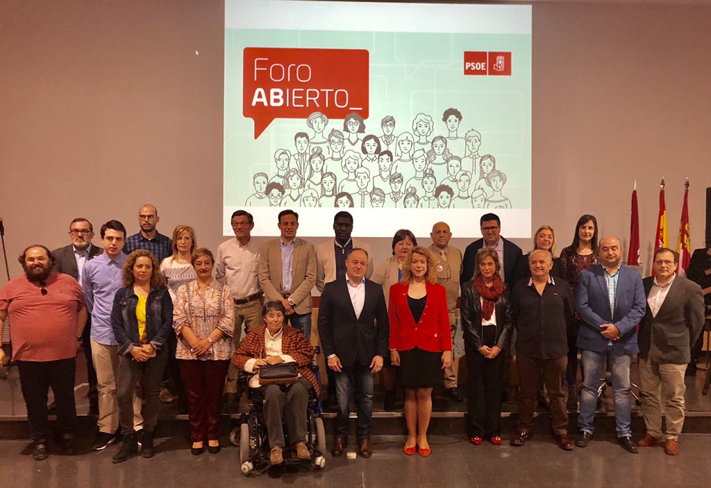 Mas de 200 representantes de colectivos y entidades de #Albacete participan en la primera edición del #ForoAbiertoAB. Un dato que revela que la ciudadanía está dispuesta a participar y sumar para construir #ElAlbacetequeQuieres