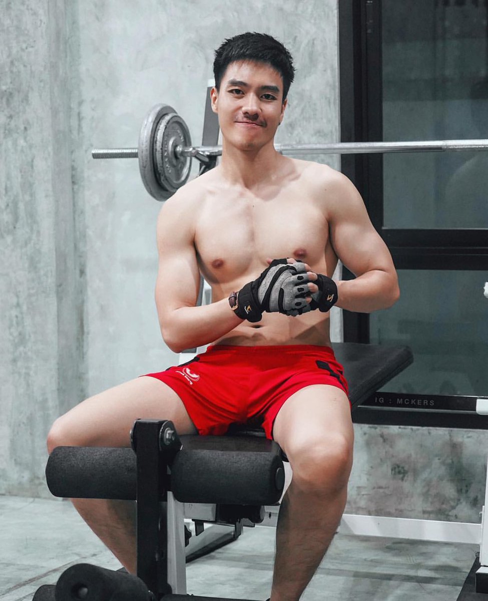 แมค | ig <a href="/mckers/">MCKERS</a>
หุ่นแบบนี้หน้าประมาณนี้ดีเหลือเกิน