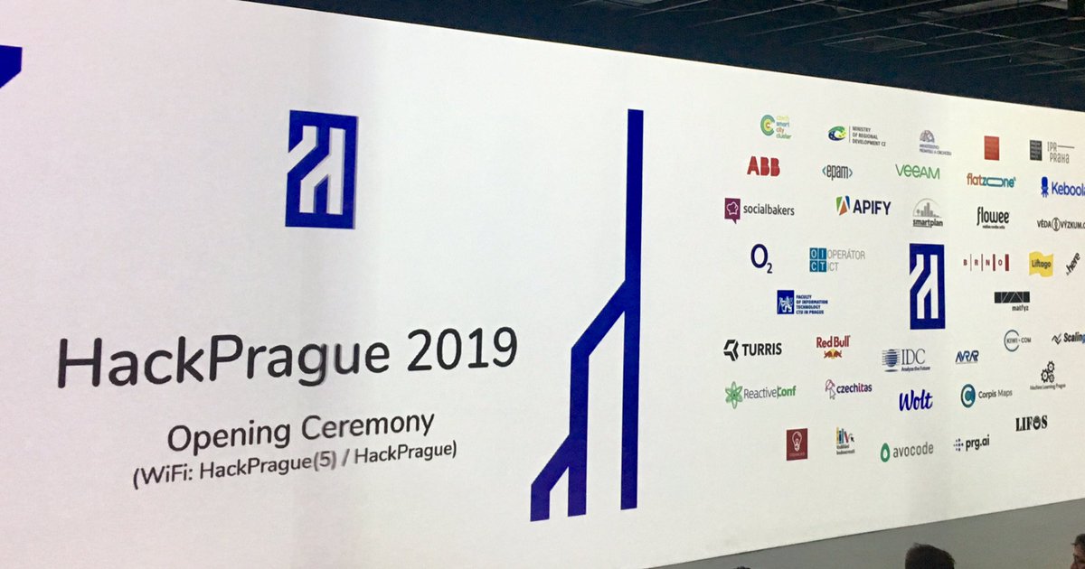 ReactiveConf's tweet photo. Proud to be part of #HackPrague 🤩
#community #inspiration #GoReactive https://t.co/2F3vzTdNal