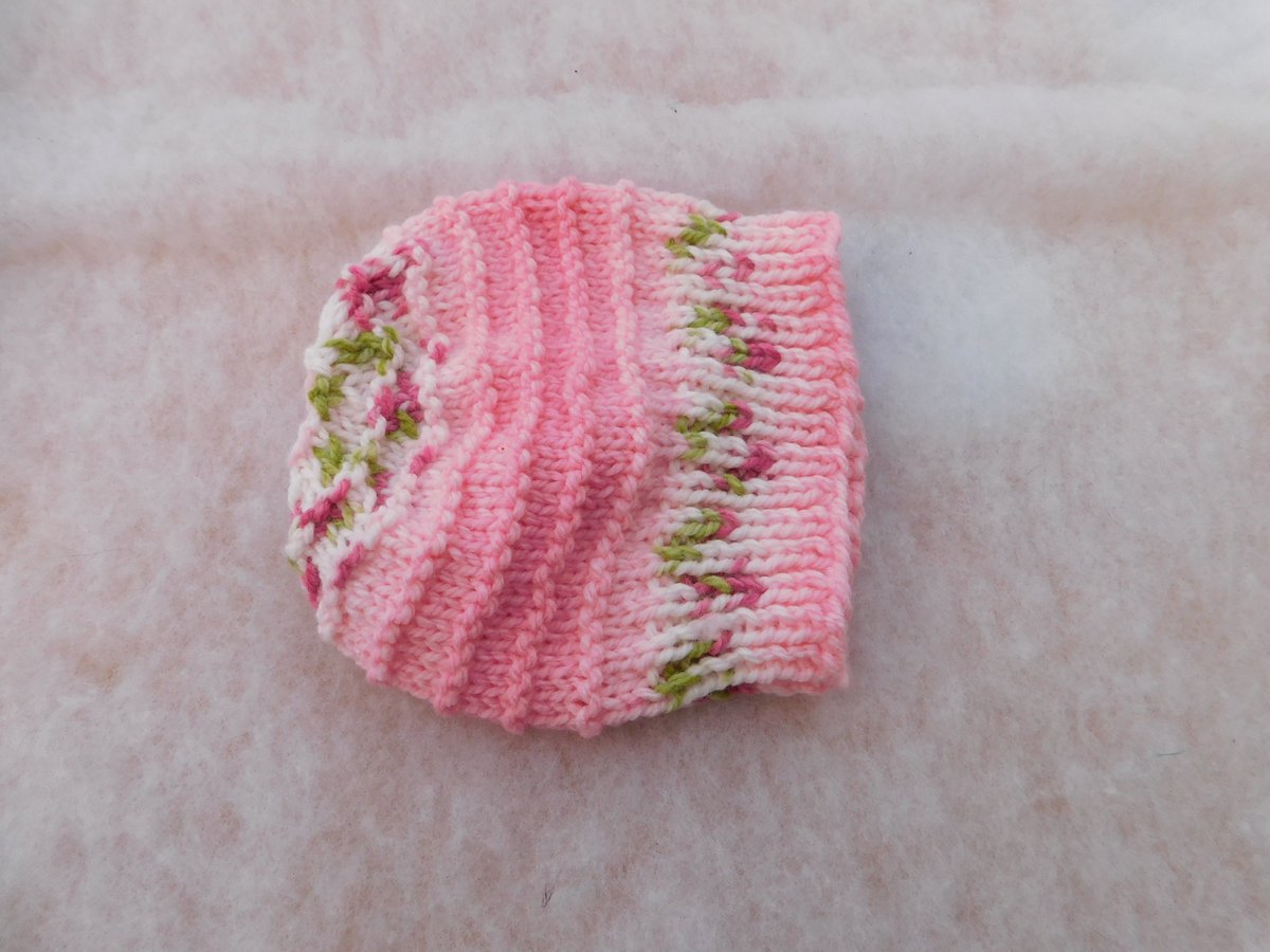 PincushionThe's tweet photo. https://t.co/7rkpnfNzij … … …#UKGiftHour #londonislovinit #shopindie #supportsmallbusiness #ATSocialmedia #UKHashtag #ATSPORO #UKsmallbiz #sale #uniquegifts #handmade #special #knitted #baby #beanies #hats 25% off thank you for looking😊 https://t.co/KHLpQJhUCt