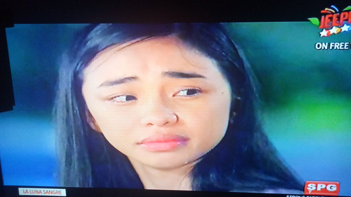 EntrataMarydale's tweet photo. Hi, Apple and Collin. #CoPple

Watching La Luna Sangre rewind on Jeepney TV.

#MayWard #MaymayEntrata #EdwardBarber

@maymayentrata07 @Barber_Edward_ https://t.co/GTJY21nOqO