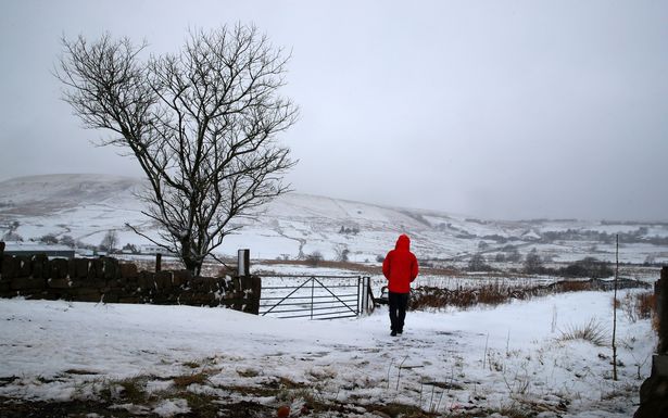 Snow to hit UK as temperatures plunge below zero over bank holiday mirror.co.uk/news/uk-news/u…