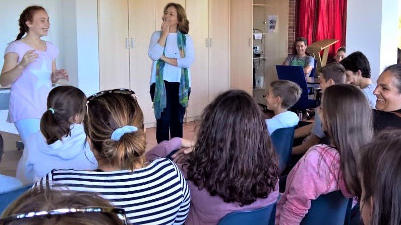 R4ULasMatas's tweet photo. @R4ULasMatas sigue esperándote! con @Club_Corredores @ayto_las_rozas  #LasRozasDeportes #YoLoHeProbado  #rocioabella  @hogardonorione. Se continua a trabajar juntos grandes y pequeños. La #run4unity2019  en las #LasMatas para muchos ha comenzado ya! https://t.co/KVgnQh0sR8
