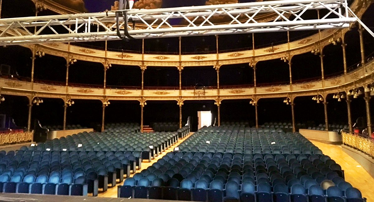 FilippoZattini's tweet photo. Ancora #oggi e domenica per le ultime due repliche de #LACLASSEOPERAIAVAINPARADISO di @ERT_Teatro al teatro Politeama @ilRossetti di #Trieste
Io e il mio violino vi diamo appuntamento #stasera alle 20:30 e #domani alle 16:00
A più tardi e ...grazie! https://t.co/nrSb49ef0b
