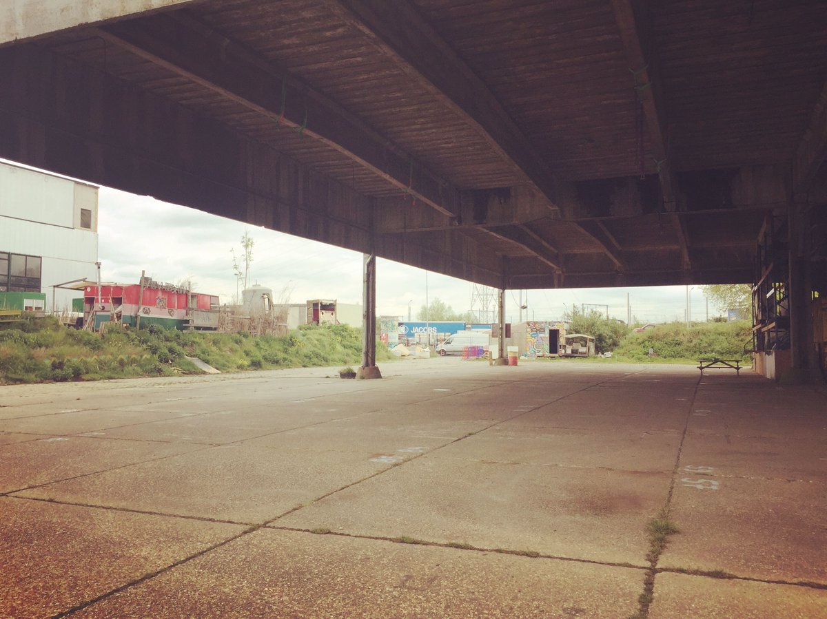 DOK (@dokgent) on Twitter photo Onze markt is spik, span en klaar om jullie morgen te ontvangen voor de eerste #rommelmarkt! #dokgent #gent #zondag 
🔮 facebook.com/events/7946562… … 🔮 Onze markt is spik, span en klaar om jullie morgen te ontvangen voor de eerste #rommelmarkt! #dokgent #gent #zondag 
🔮 facebook.com/events/7946562… … 🔮