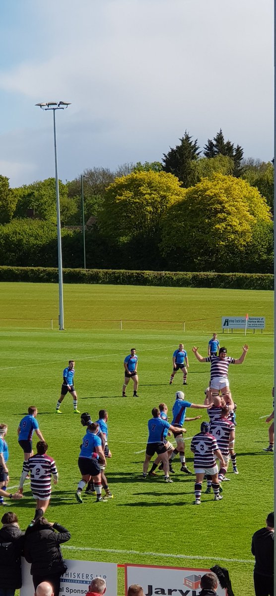 Half time 8 - 12  <a href="/essexrugby/">Essex County RFU</a> vs <a href="/SomersetRFU/">Somerset County RFU</a> #BillBeaumontCountyChampionship