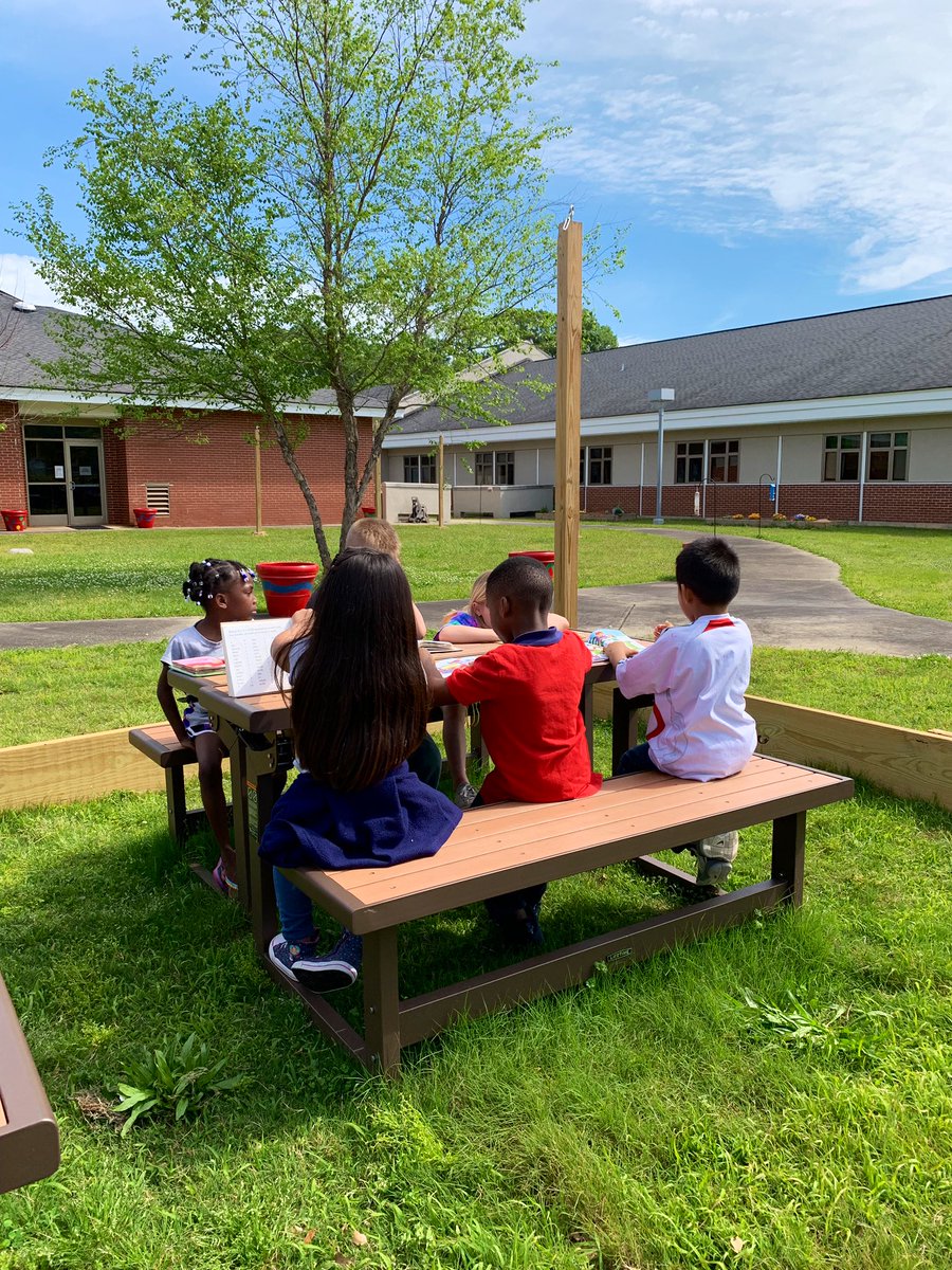 MBaileyCPS's tweet image. These kiddos have been test-taking champs these last two weeks! So proud of their hard work and ability to show what they know! We celebrated by having a little reading time in our outdoor classroom ☀️📚✏️