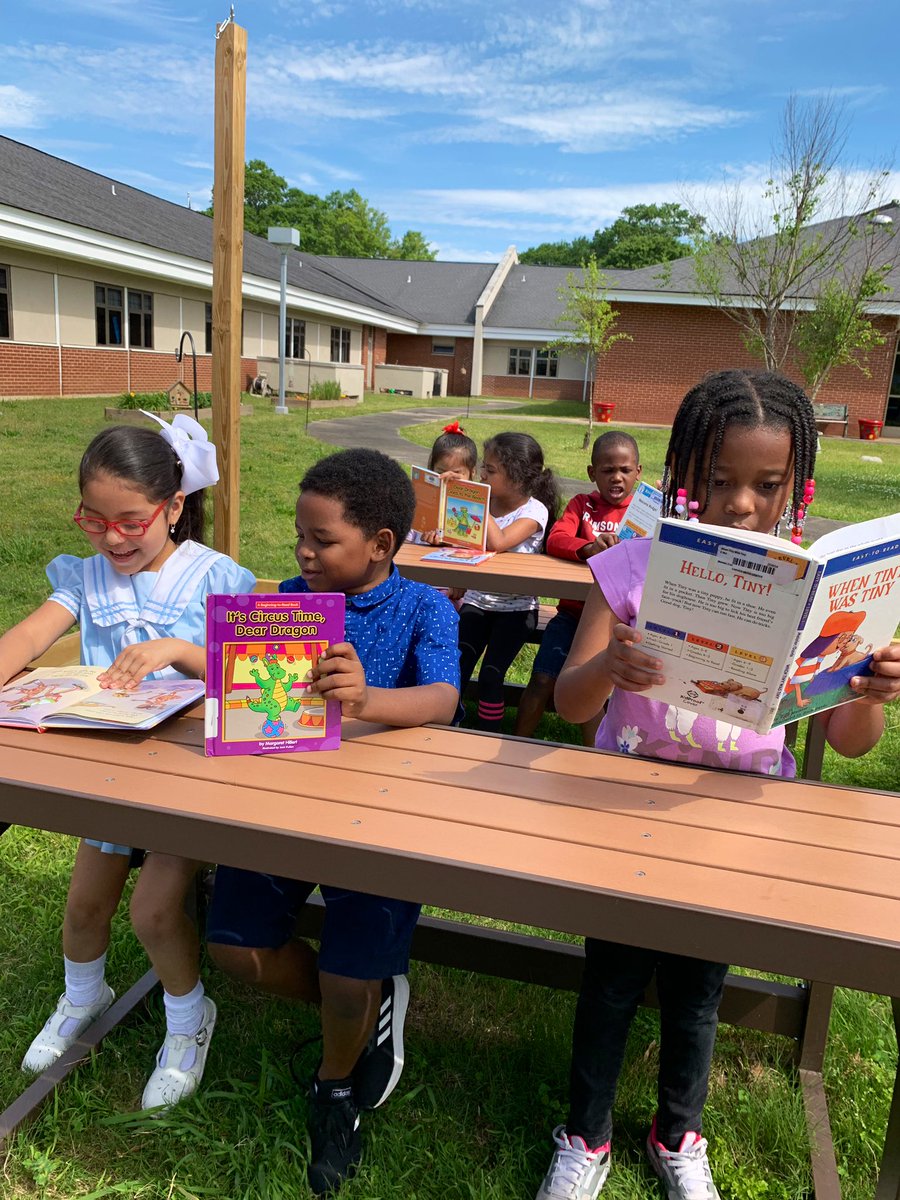 MBaileyCPS's tweet image. These kiddos have been test-taking champs these last two weeks! So proud of their hard work and ability to show what they know! We celebrated by having a little reading time in our outdoor classroom ☀️📚✏️