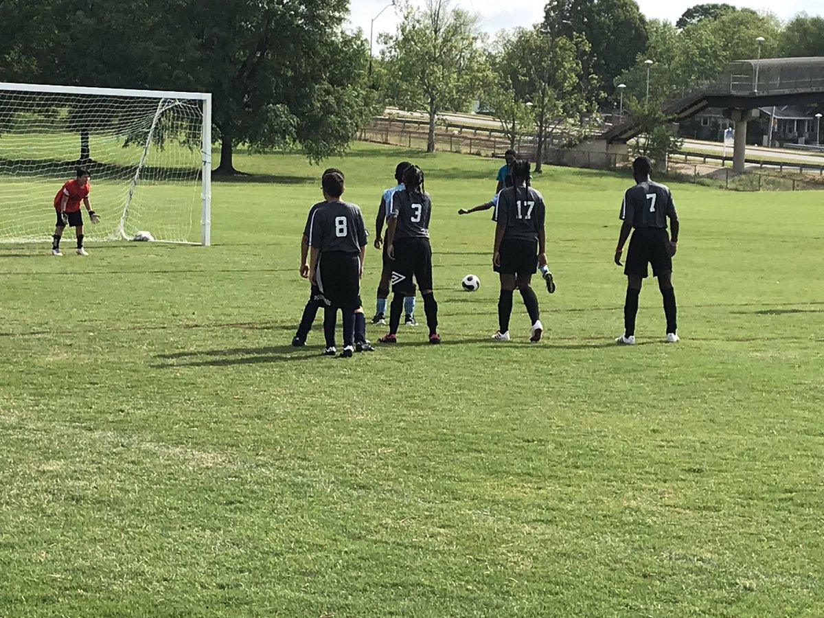 PrincipalScott1's tweet photo. Montlieu soccer is underway! Go Thunder and Lightning...we got this! #montlieuchampions @AlexaSoutherla1 @ARTontheiPad @GCSchoolsNC https://t.co/l09wqi0X4O