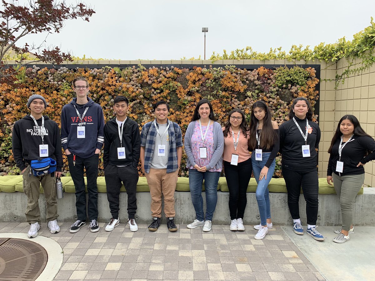 Kel_Grigsby's tweet image. Big day for @ehscougars at Codechella! Fun Fact: AP Comp Science is our fastest growing AP course at @ehscougars 🧡 @BarronessOfMath #WeAreEscondido #Codechella #APCompSci #LoyalStrongandTrue #girlswhocode #STEM  #computerscience