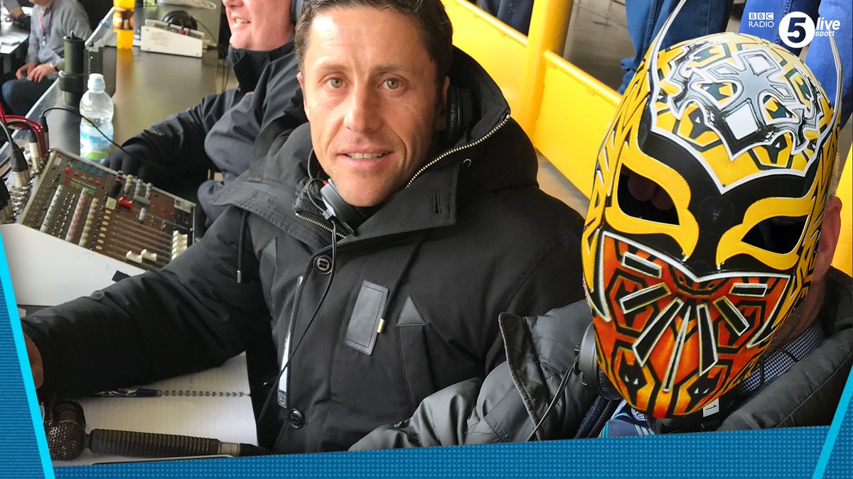 The second half begins...

Join your commentary team of <a href="/mbrowny1977/">Michael Brown</a> and <a href="/Iandennisbbc/">Ian Dennis</a> (Or is it Denno Cara?) for more of <a href="/Wolves/">Wolves</a> v <a href="/FulhamFC/">Fulham Football Club</a>

Listen:
⚽️bbc.in/2AhzsDX
#bbcfootball #WOLFUL