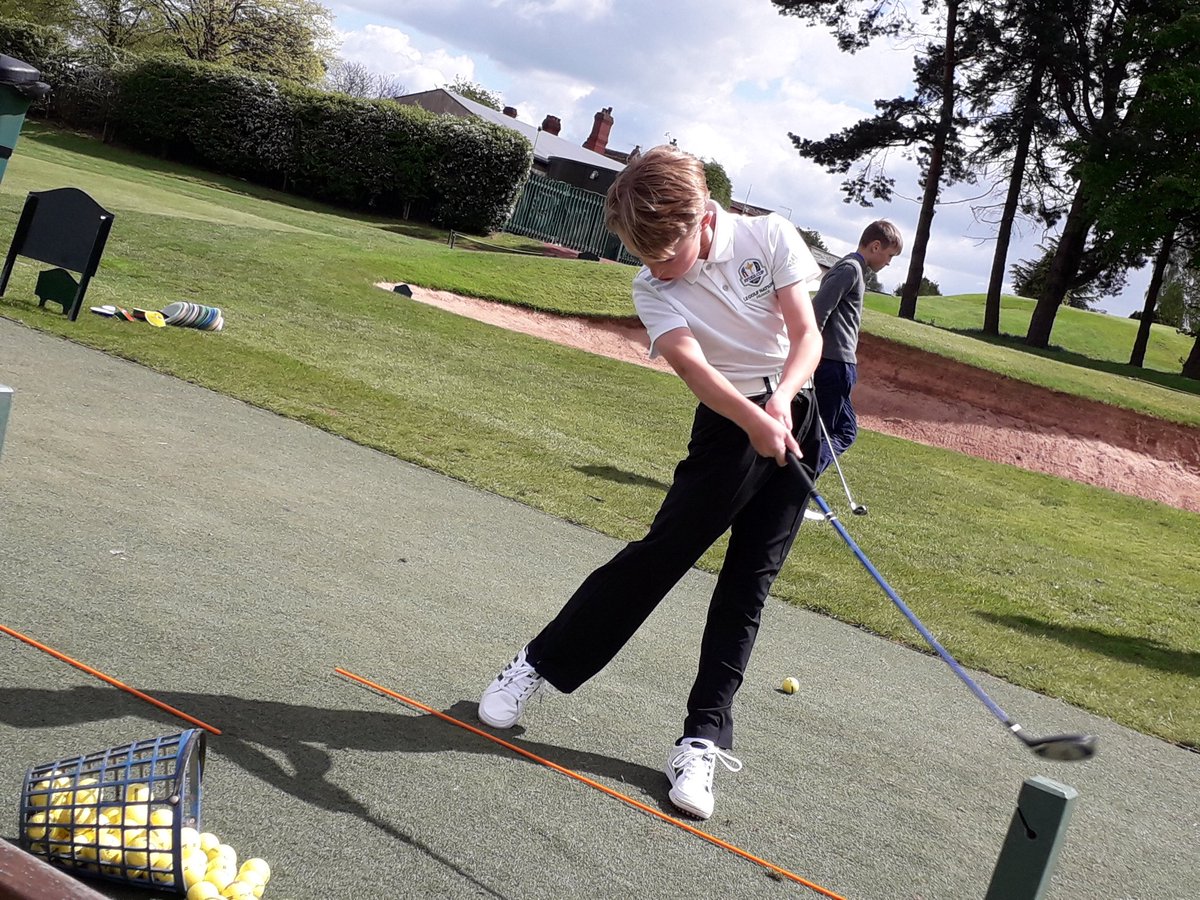 mandy_ambert's tweet photo. What @GolfTrentham does so well. The coaching @TrenthamGCjuni1 @ProShopTrentham @IanKelsallCXD @Terraces_Stoke https://t.co/3dxXqLAd8E