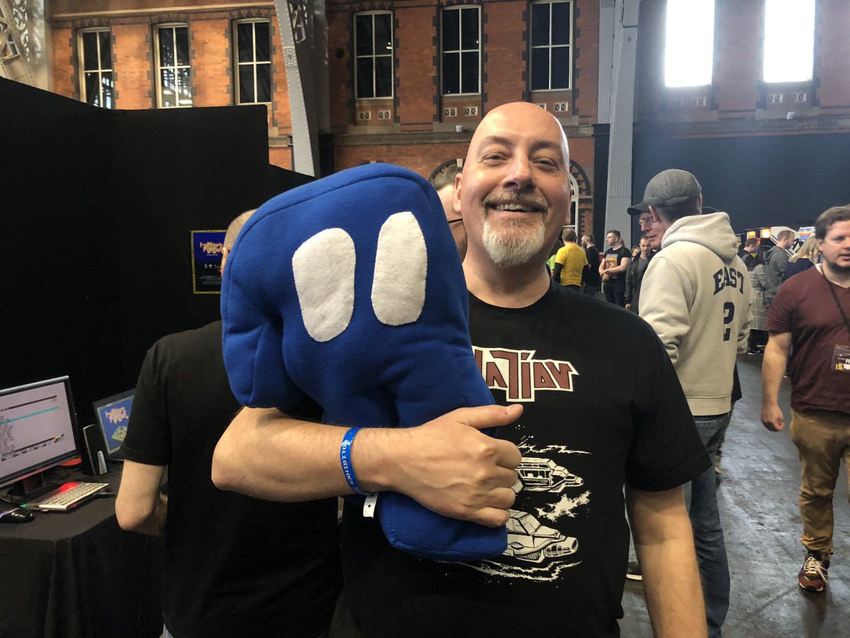 Enjoying #PlayExpoManchester 
Here I am hugging Horace. Such a nice fella. He was blue before I squeezed him btw. Honest 😀