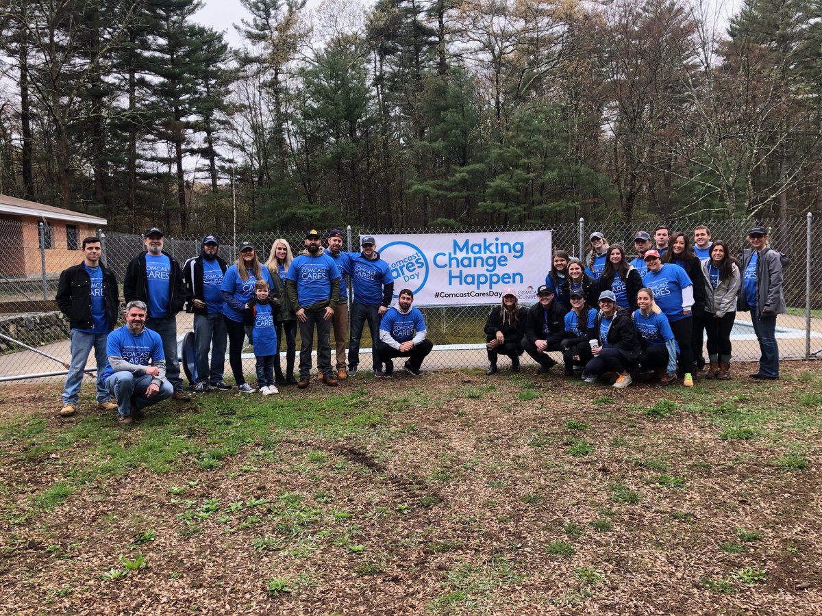 Making change happen! Comcast Cares Day with the TEKsystems crew! What a great morning at Camp Creighton in Middleton, MA! <a href="/comcast/">Comcast</a> <a href="/TEKsystems/">TEKsystems</a> <a href="/TEK_Boston/">TEKsystemsBoston</a> <a href="/MooreDamon/">Damon Moore</a> <a href="/Sglick1/">Staci Glick</a> <a href="/cfahey1/">Craig</a> #makingchangehappen #givingback #comcastcaresday2019