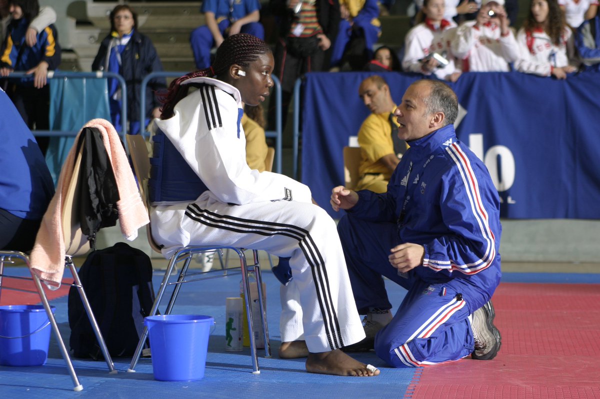 GwladysEpangue's tweet image. Moi Gwladys Epangue, co-presidente de la CAHN, médaillée Olympique, double championne du monde et triple championne d’🇪🇺soutiens les CTS. Sans eux, je n’aurais pas eu les mêmes opportunités, sans eux je n’aurais pas eu le même parcours...
#touchepasamonCTS
#SoutienauxCTS