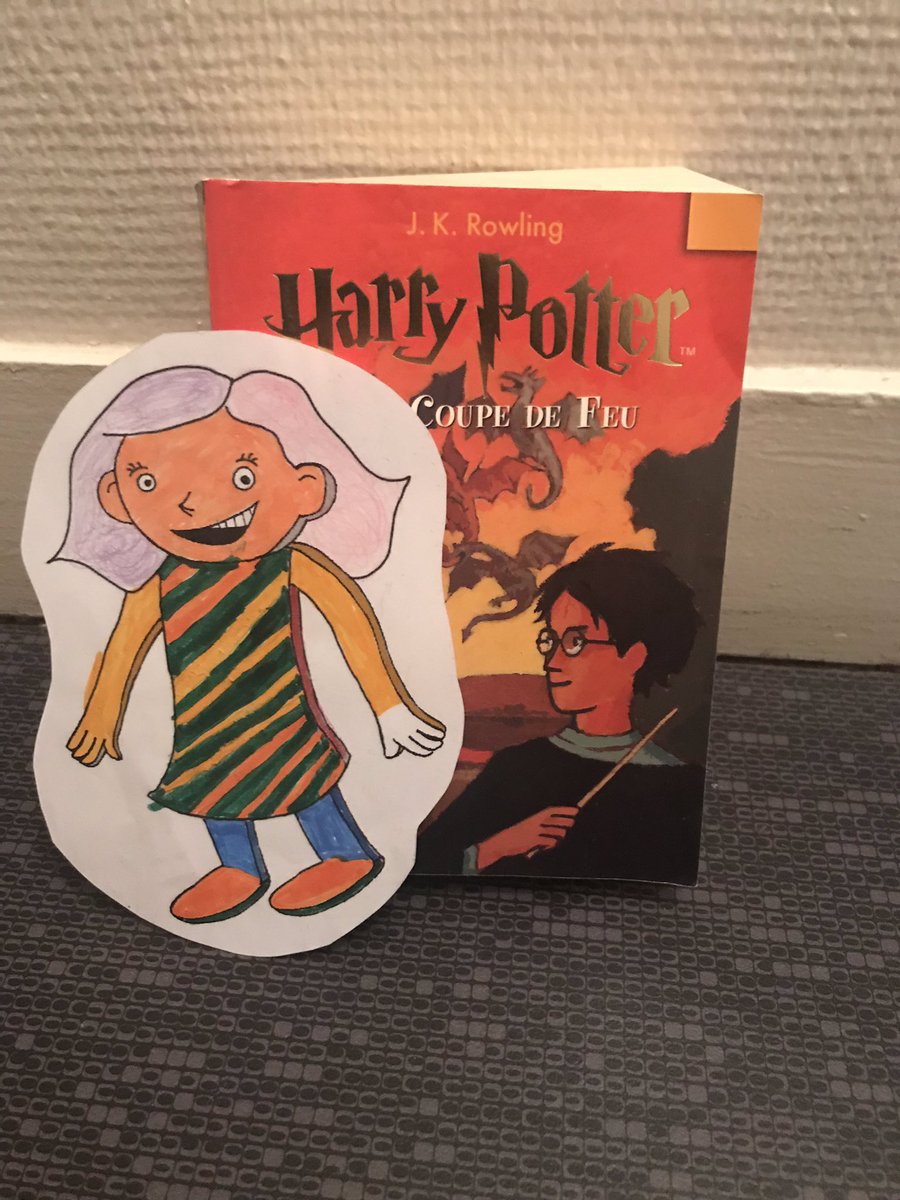 EveParier's tweet photo. Clément aplatit Lis Harry Potter @CM1B_Peguy  #ClémentAplatie18 https://t.co/ZINO5zOFS6