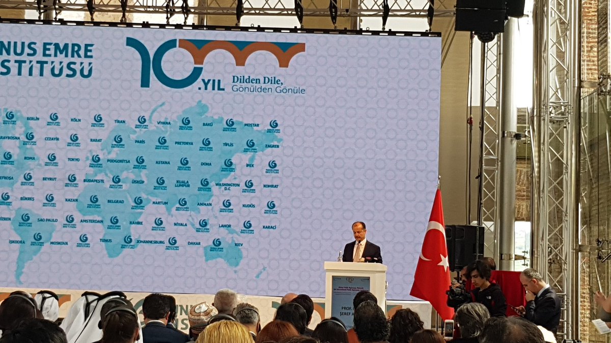 magumuser_kda's tweet image. "Kültürü yumuşak ta olsa bir güç olarak görmüyoruz." 
@serefatess

#yunusemreenstitüsü

#pdwall
#culturaldiplomacy
#publicdiplomacy

@kdaorgtr
@yeeorgtr