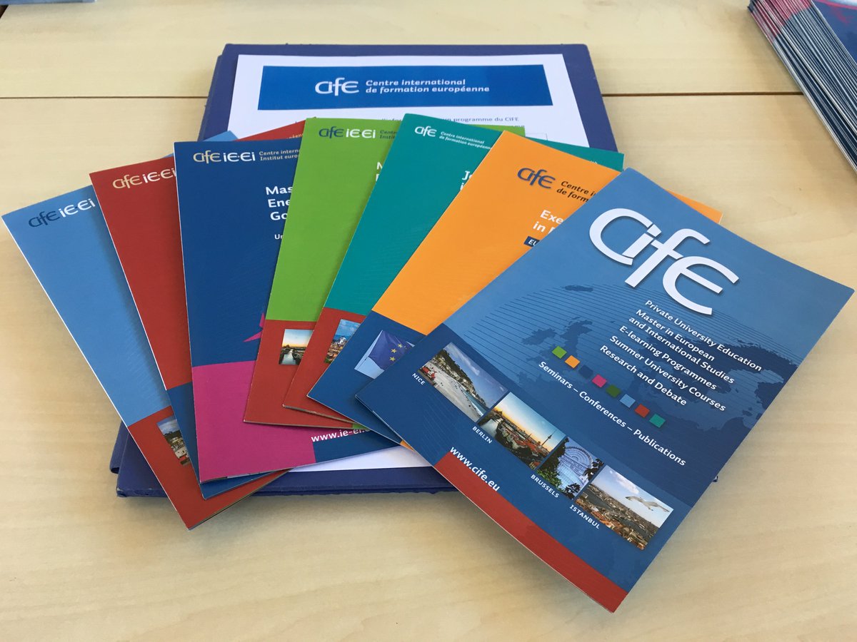 CIFE_EUstudies's tweet image. Hello #Maastricht! Presenting  CIFEs programmes at the #Master Fair @FasosMaastricht. Great initiative by the #FASoS students!