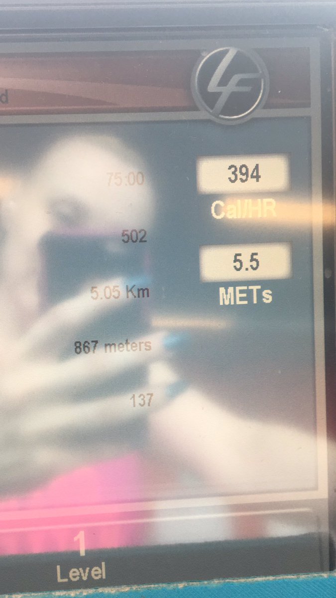 HildurArnar1's tweet photo. #Workout ✅ now #InfaRedSauna and then to help a friend with her Reno #Training #TrainLikeAPro #Gym #SelfCare #SelfLove #HeavyWeights https://t.co/xlzXwP0Q4K