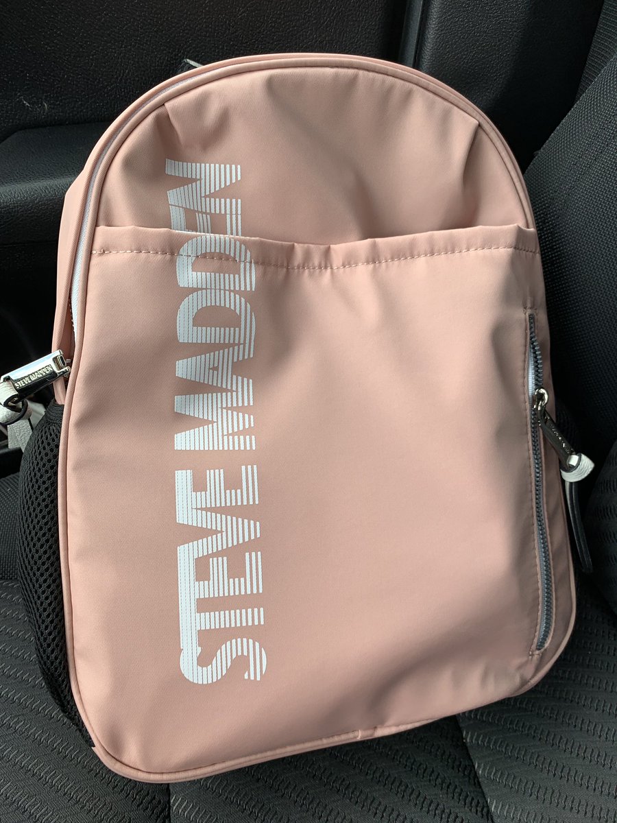 yolo_gogo7's tweet image. #LadyBackpack