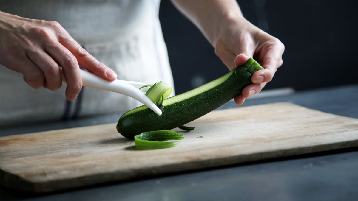 Food4GoodHFX's tweet photo. 18 Canadian adults aged 20 years and older will receive a new diagnosis of heart disease in the next hour. This is 100% preventable through whole-food plant-based nutrition. Help us save lives. It could your loved ones. Join us today.
#Halifax #Health 
https://t.co/6c3lW4ViND https://t.co/xV7GKvH6jJ