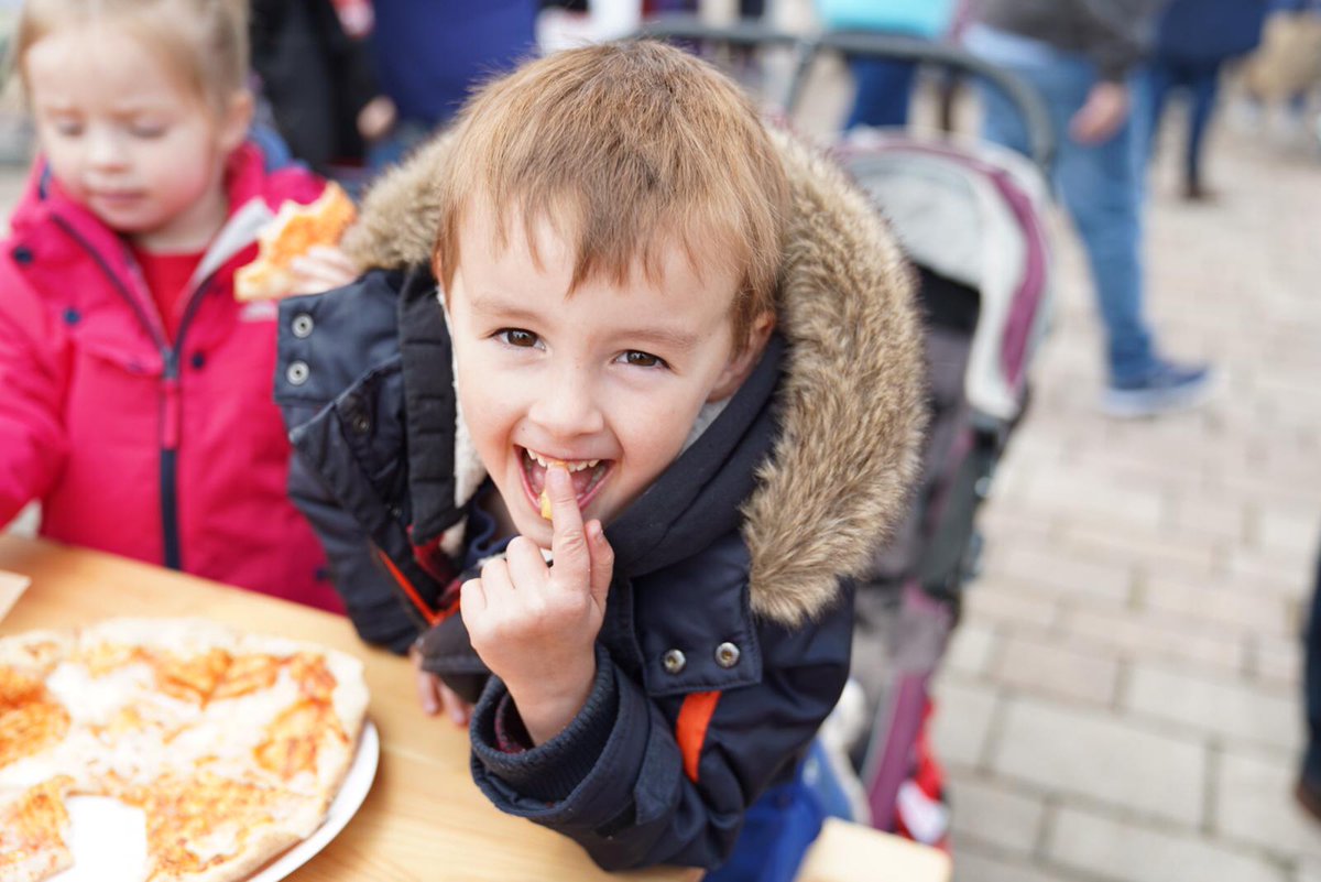 Fun for all the family down at Darlington Food and Drink Festival! 

#darlington #darlingtonmarket #lovedarlo #darlofoodfest #darlingtonfoodfest #food #foodporn #market #loveyourlocalmarket